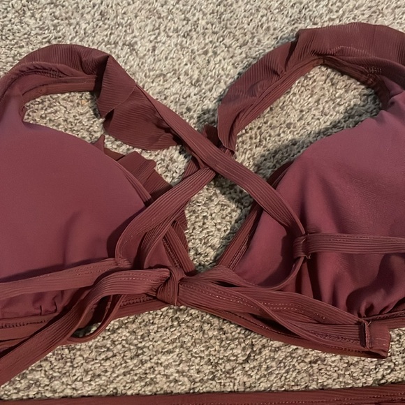 Shade & Shore Ribbed Ruffle Bikini - Picture 8 of 10